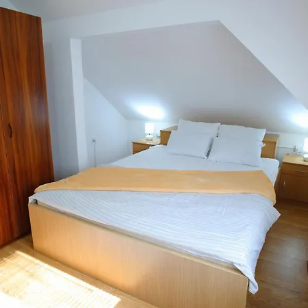 Διαμέρισμα Djokic Sa Bazenom