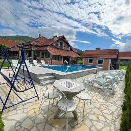 Διαμέρισμα Djokic Sa Bazenom *