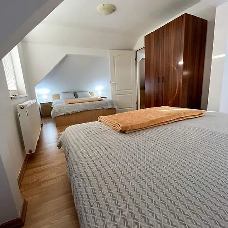 Apartment Djokic Sa Bazenom *